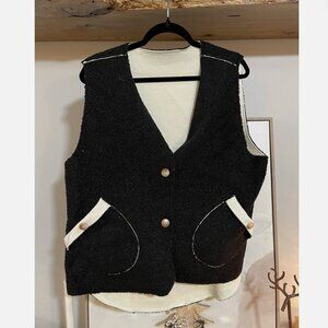 Women’s Fadivo New York Super Soft Black And Cream Vest With Pockets NWT NEW